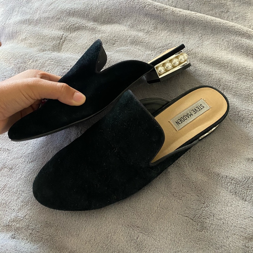 Steve madden suede shoes